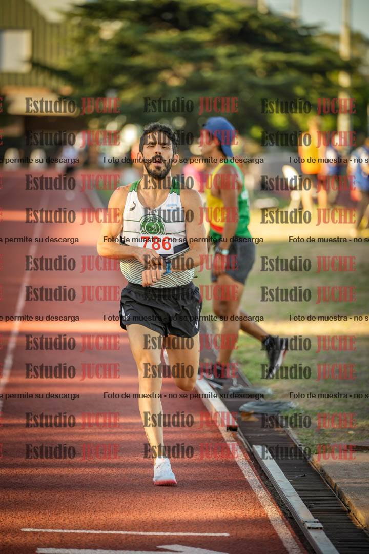 Fotos de los 3000 m llanos de varones