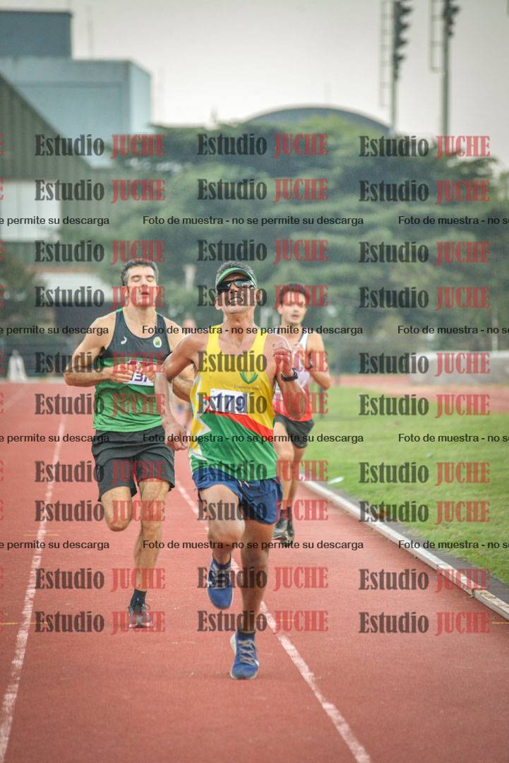 Fotos de los 3000 m llanos de varones