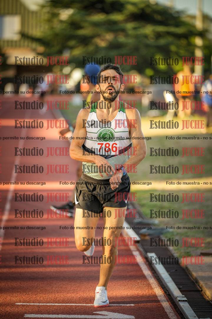 Fotos de los 3000 m llanos de varones