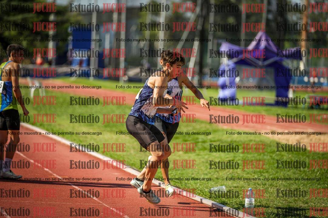 Fotos de las postas 4x400 m llanos de varones