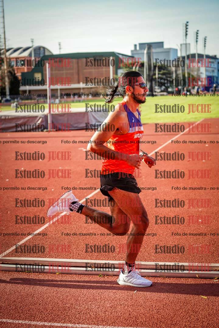 Fotos de los 3000 m llanos de varones