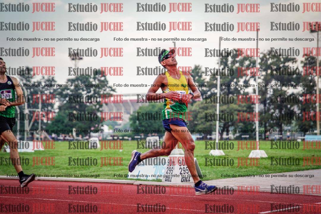 Fotos de los 3000 m llanos de varones