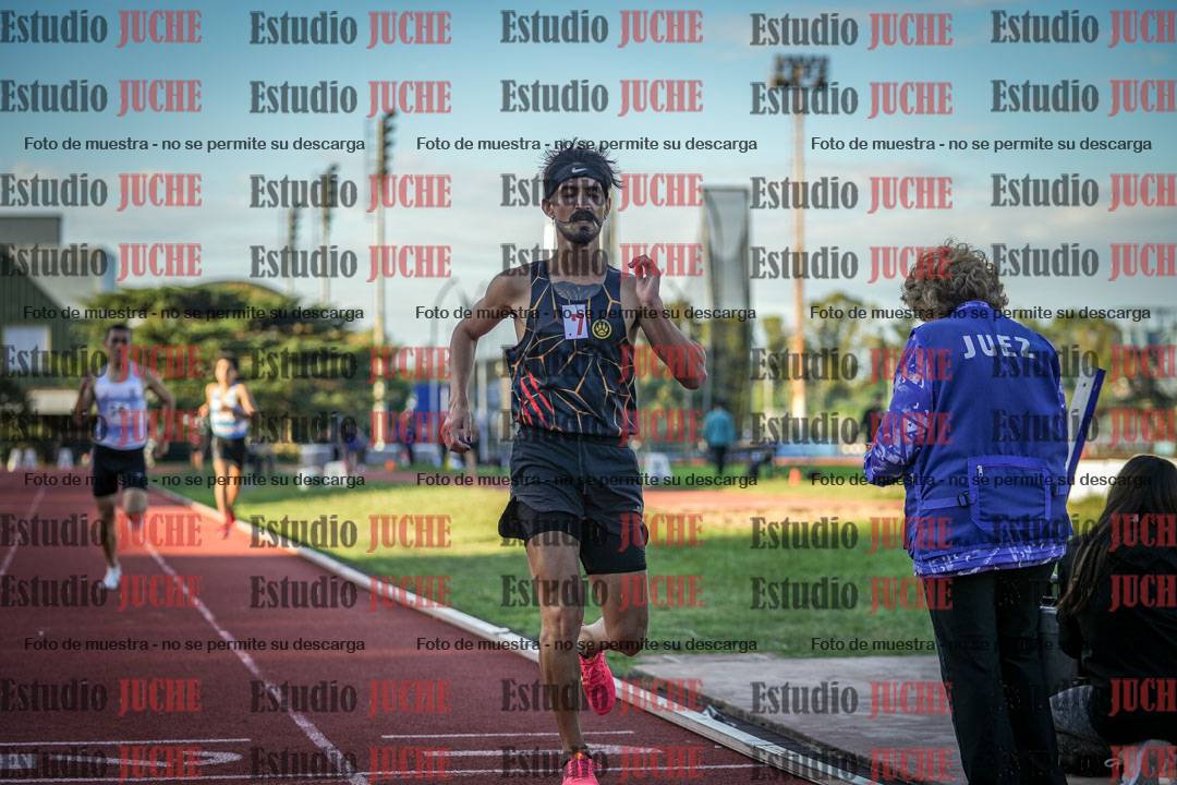 Fotos de los 1500 m llanos de varones