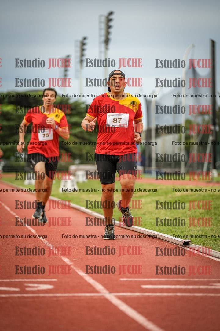Fotos de los 3000 m llanos de varones
