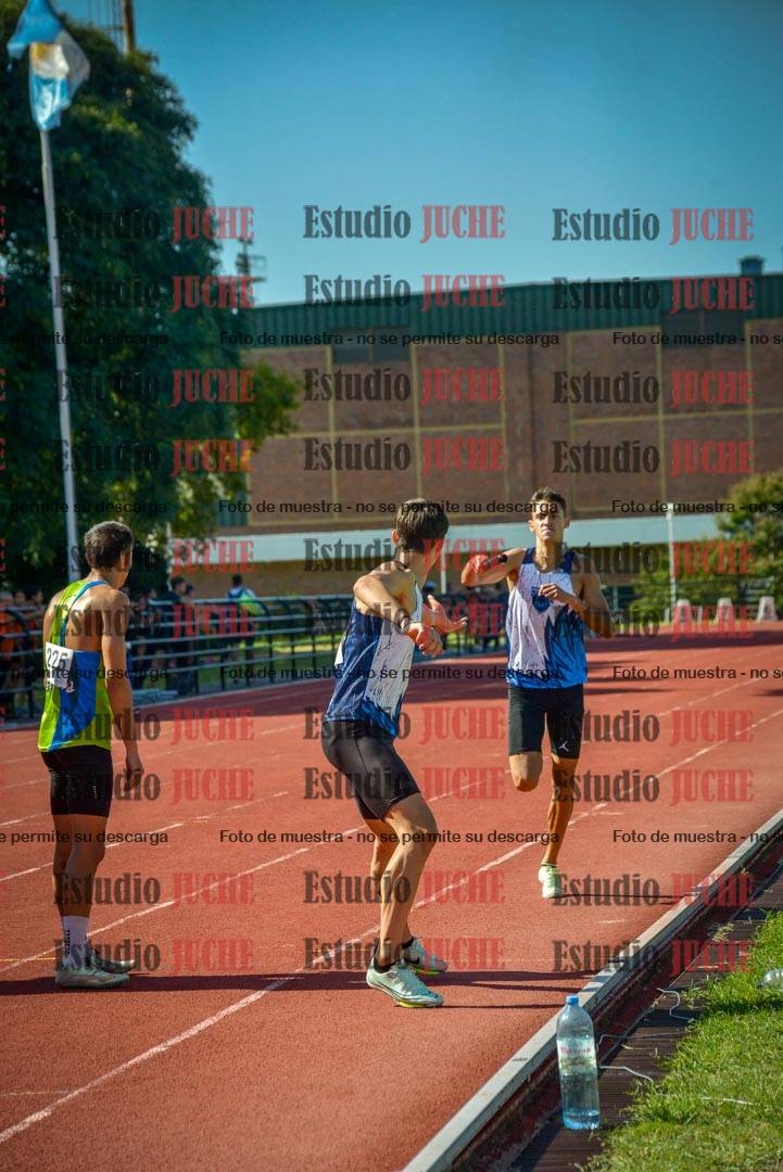 Fotos de las postas 4x400 m llanos de varones