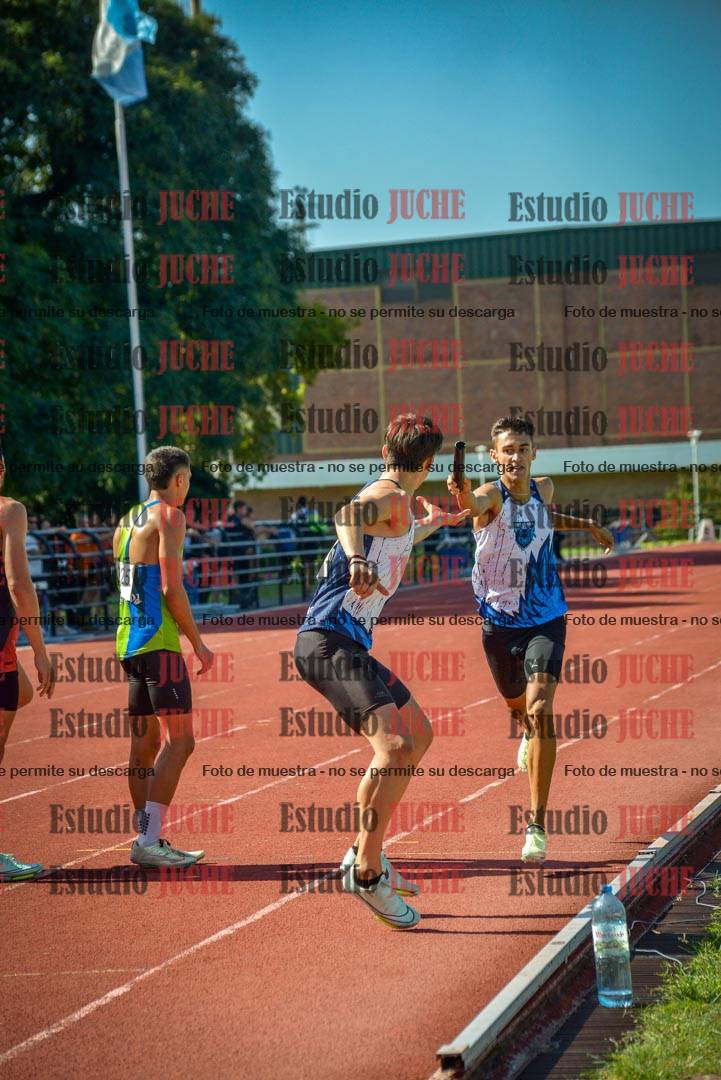 Fotos de las postas 4x400 m llanos de varones