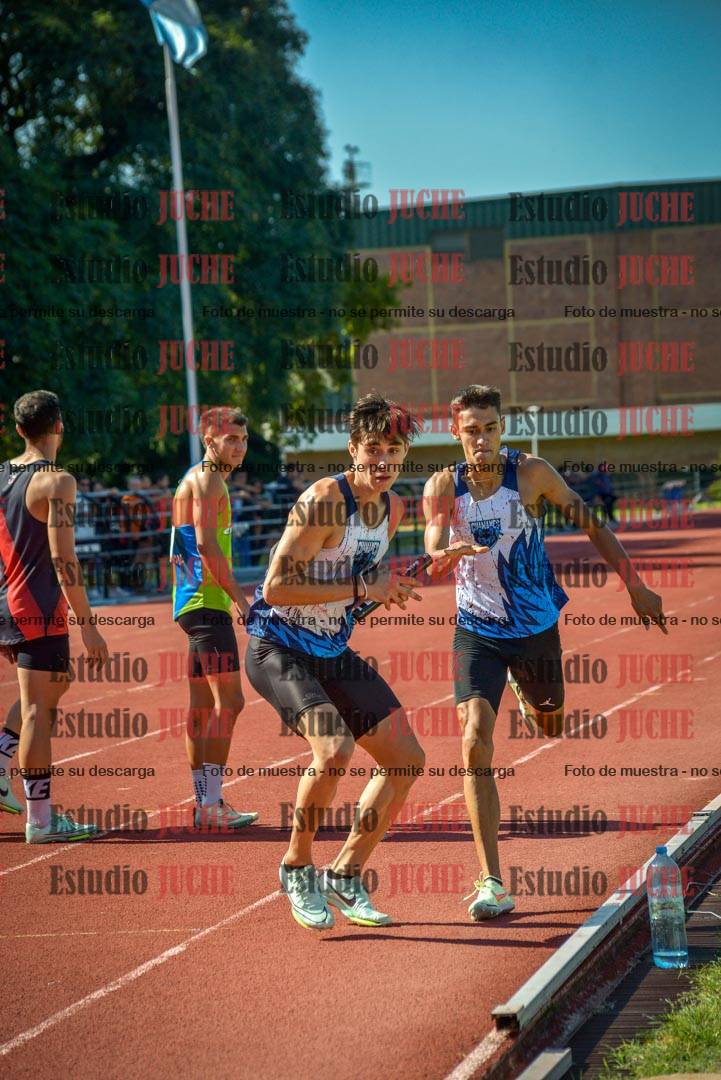 Fotos de las postas 4x400 m llanos de varones