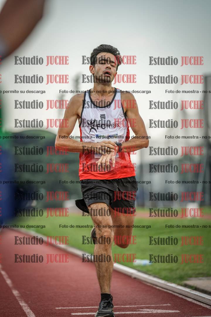 Fotos de los 3000 m llanos de varones