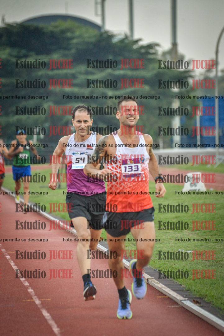 Fotos de los 3000 m llanos de varones
