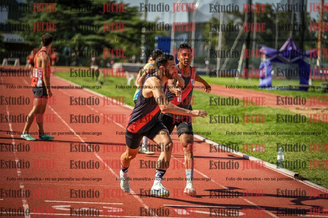 Fotos de las postas 4x400 m llanos de varones