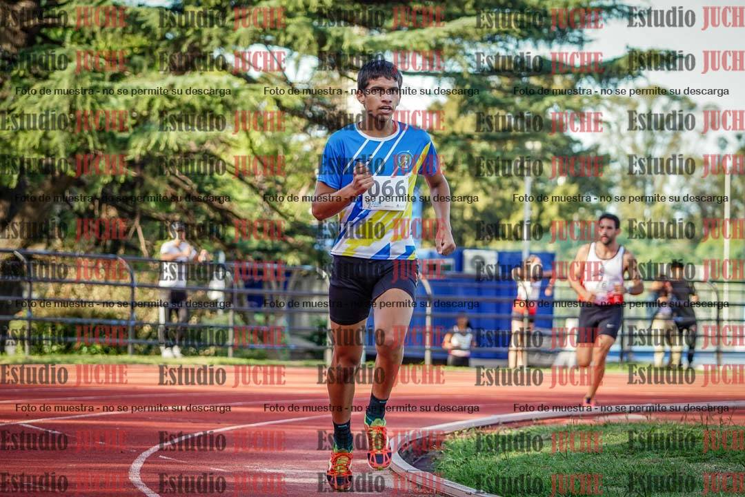 Fotos de los 1500 m llanos de varones