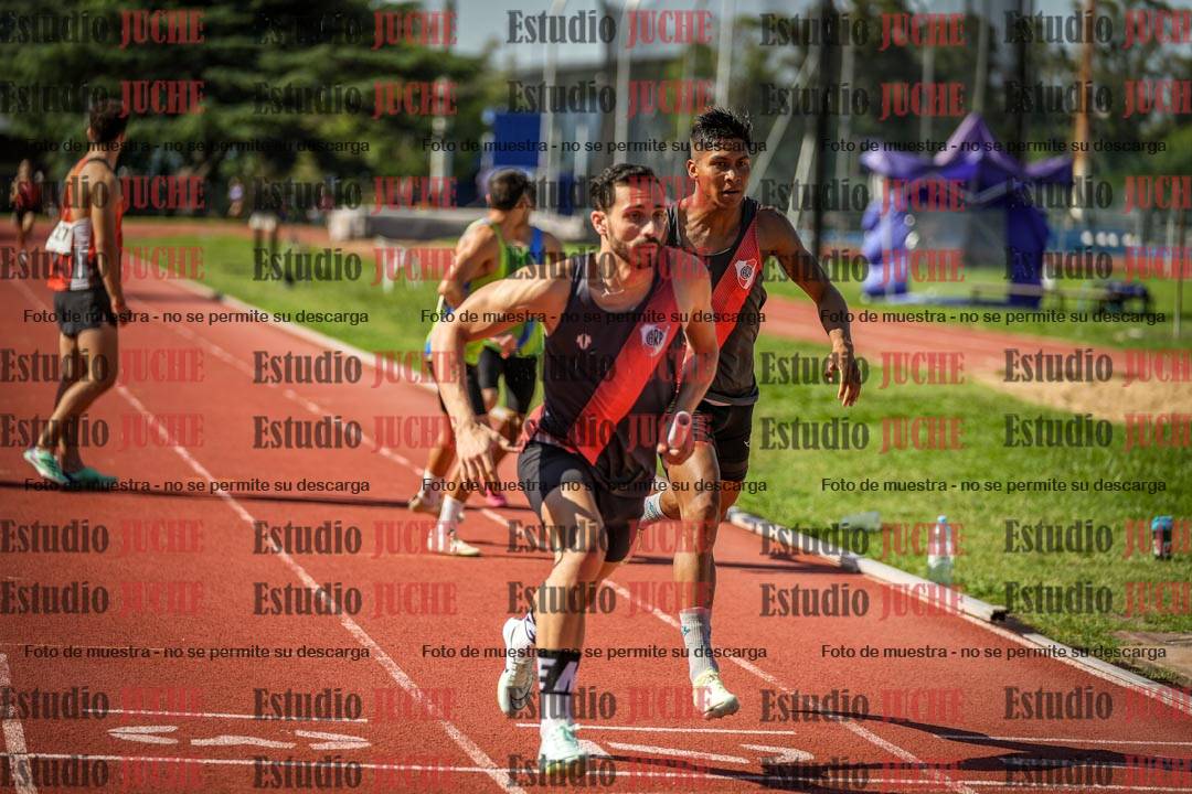 Fotos de las postas 4x400 m llanos de varones