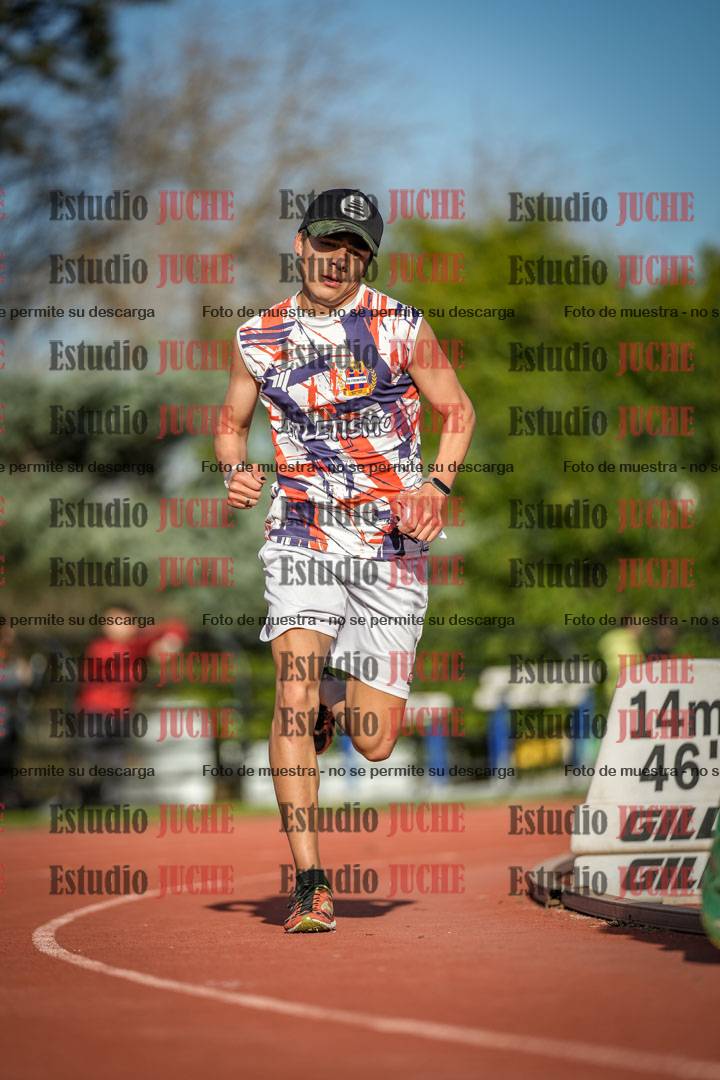 Fotos de los 3000 m llanos de varones
