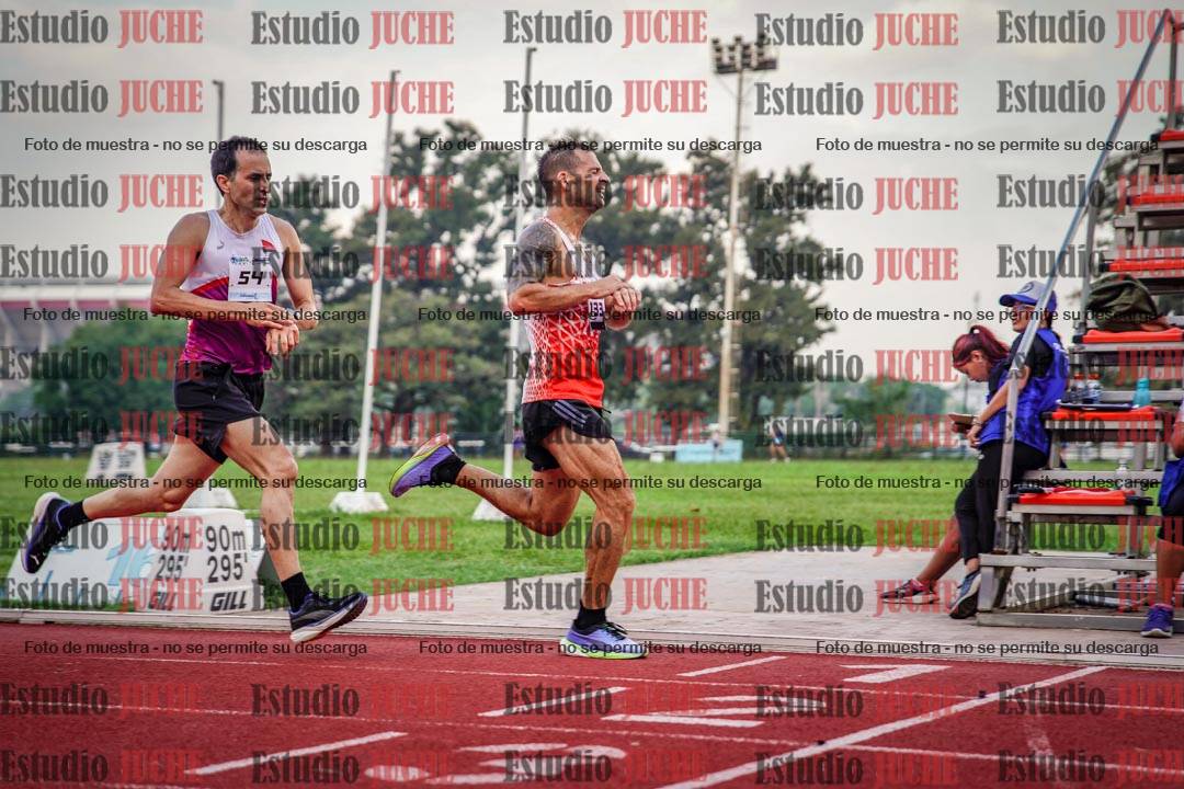 Fotos de los 3000 m llanos de varones