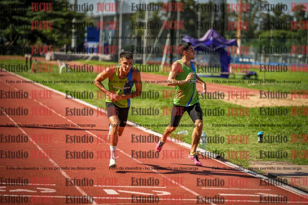 Fotos de las postas 4x400 m llanos de varones