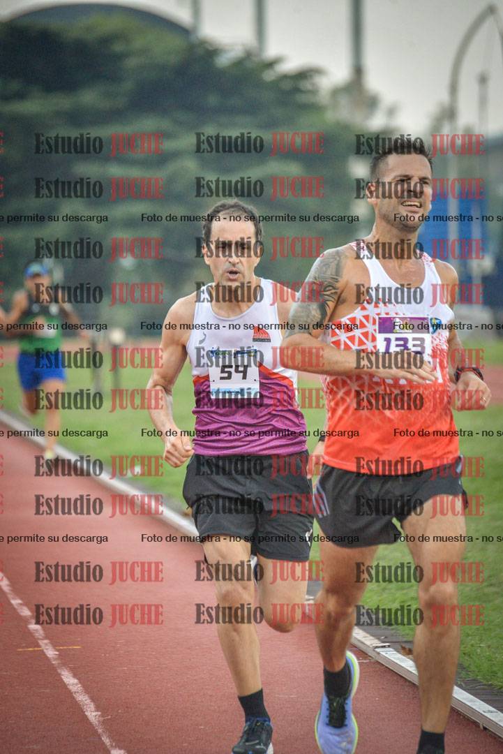 Fotos de los 3000 m llanos de varones