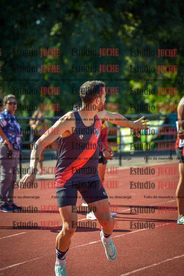 Fotos de las postas 4x400 m llanos de varones