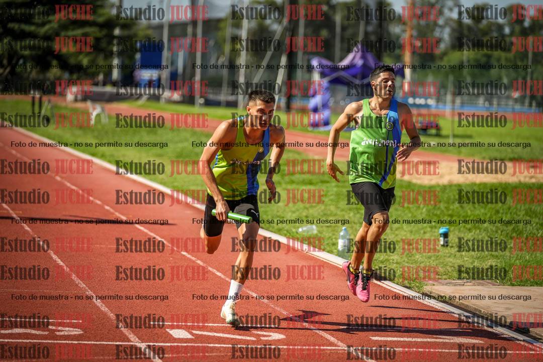 Fotos de las postas 4x400 m llanos de varones