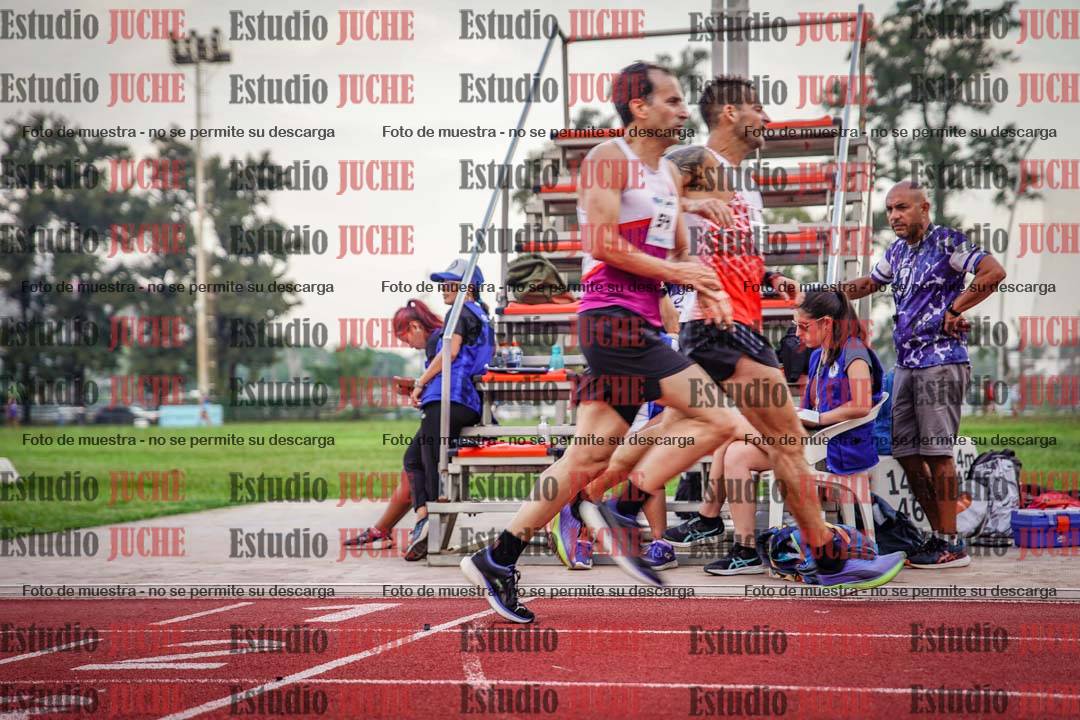 Fotos de los 3000 m llanos de varones
