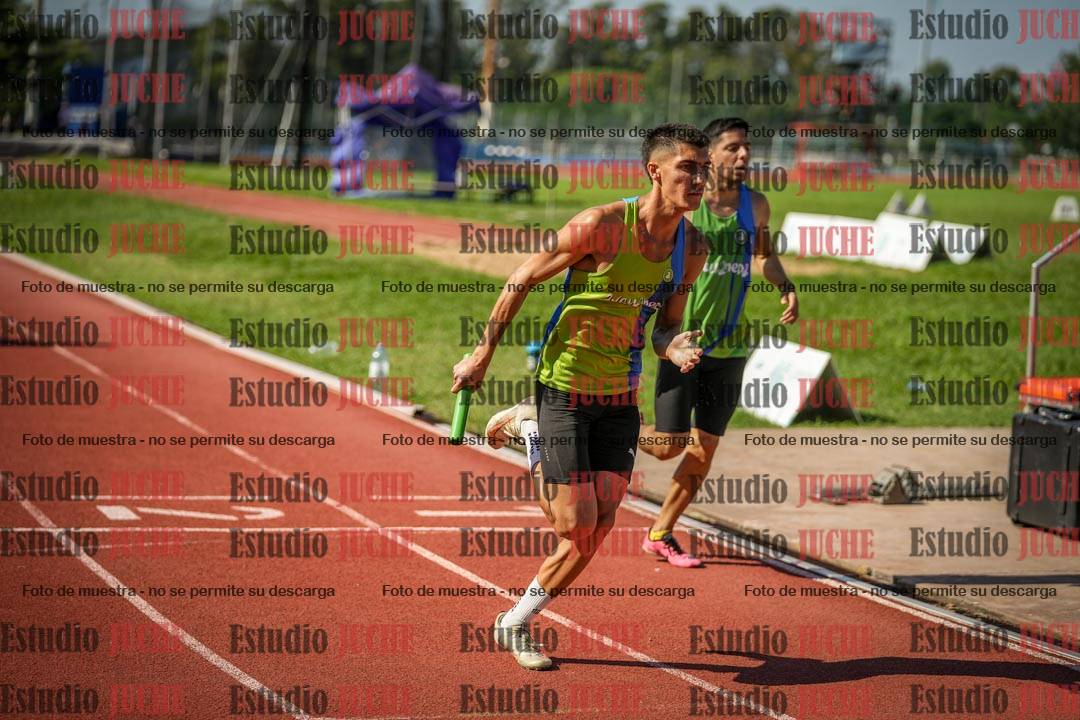 Fotos de las postas 4x400 m llanos de varones