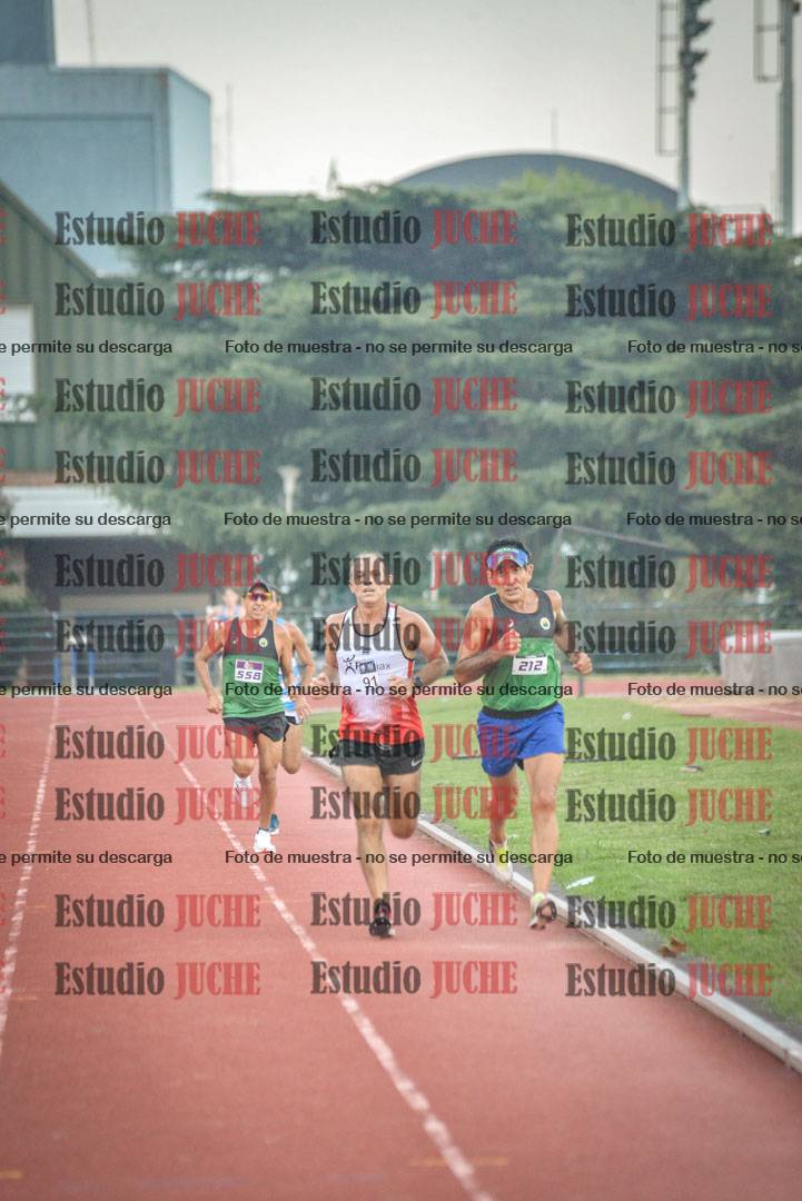 Fotos de los 3000 m llanos de varones