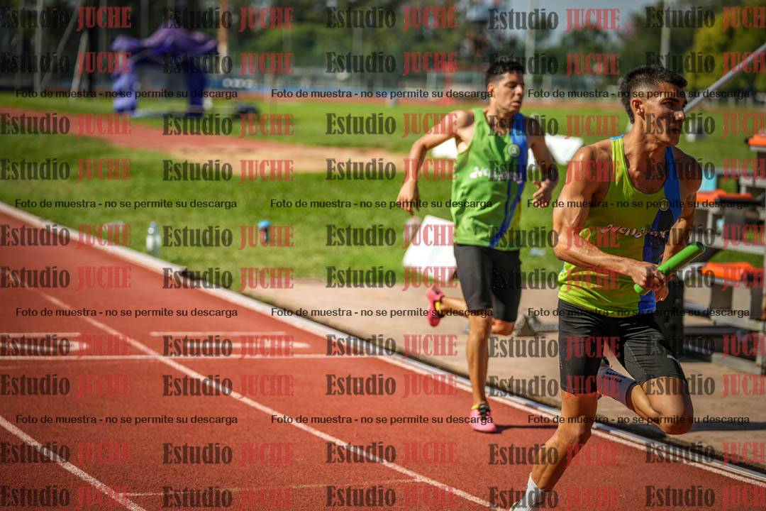 Fotos de las postas 4x400 m llanos de varones