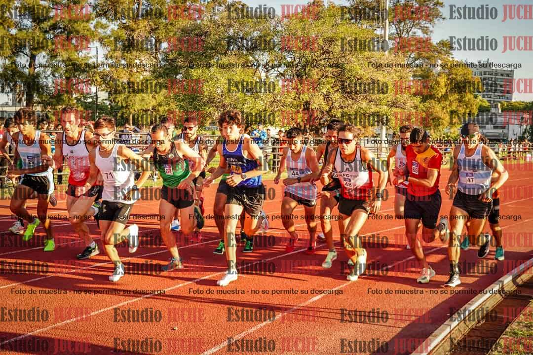 Fotos de los 3000 m llanos de varones