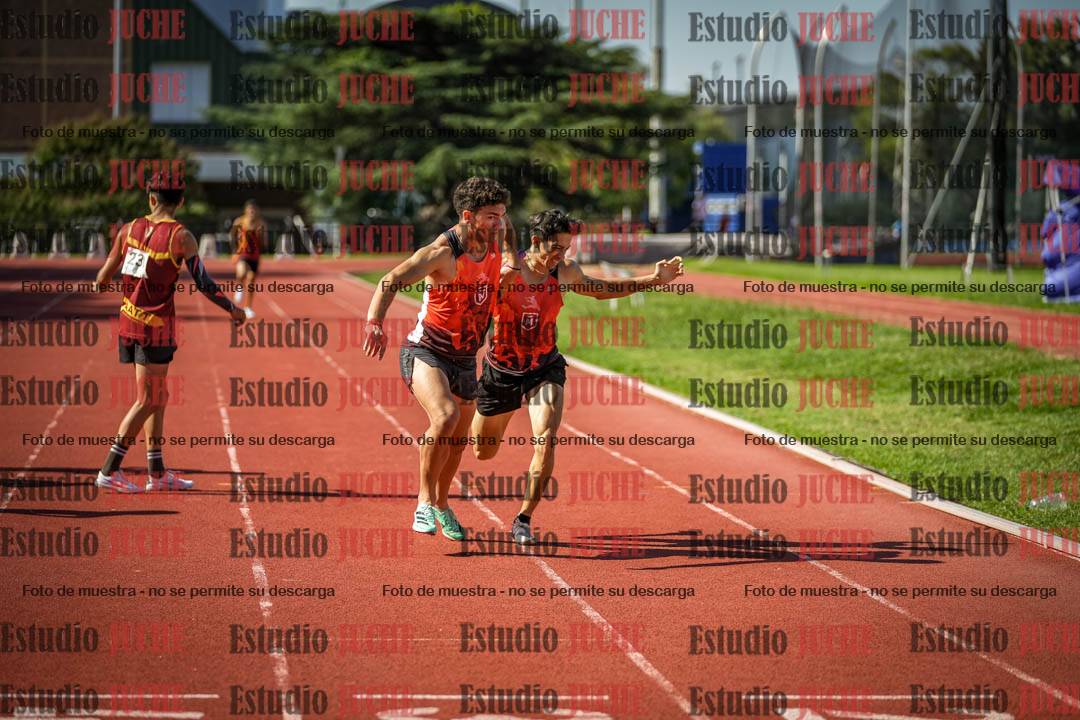 Fotos de las postas 4x400 m llanos de varones