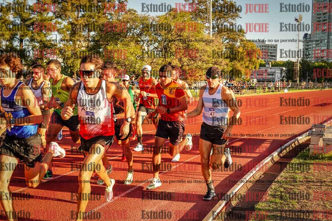 Fotos de los 3000 m llanos de varones