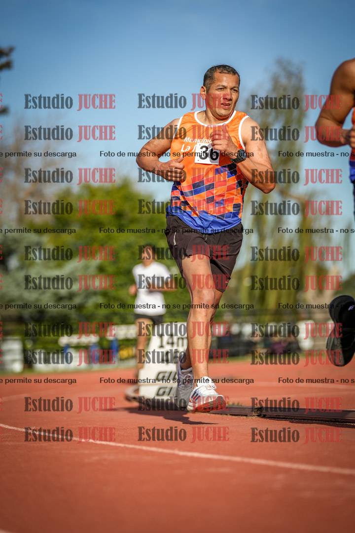 Fotos de los 3000 m llanos de varones
