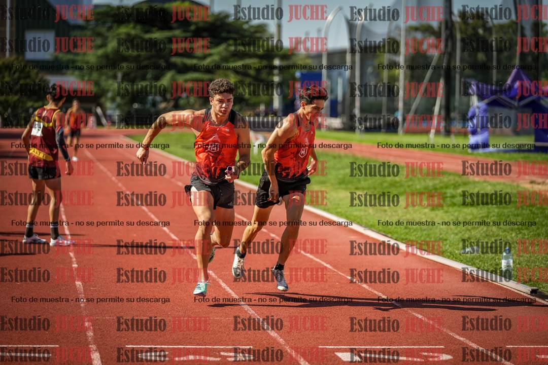 Fotos de las postas 4x400 m llanos de varones