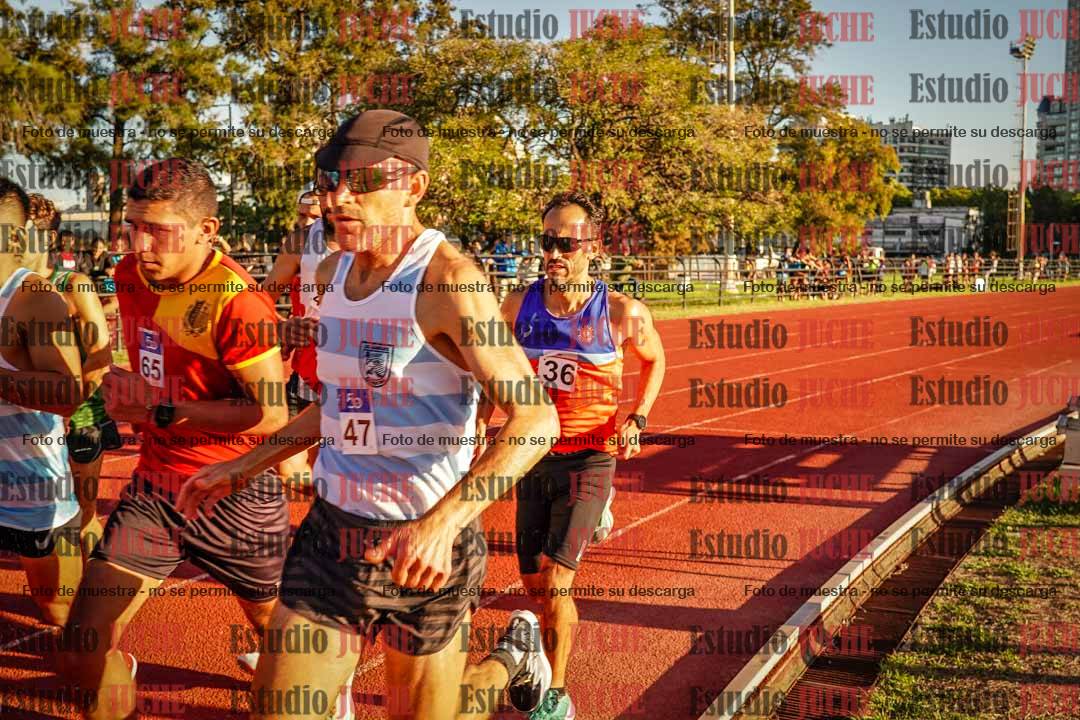 Fotos de los 3000 m llanos de varones