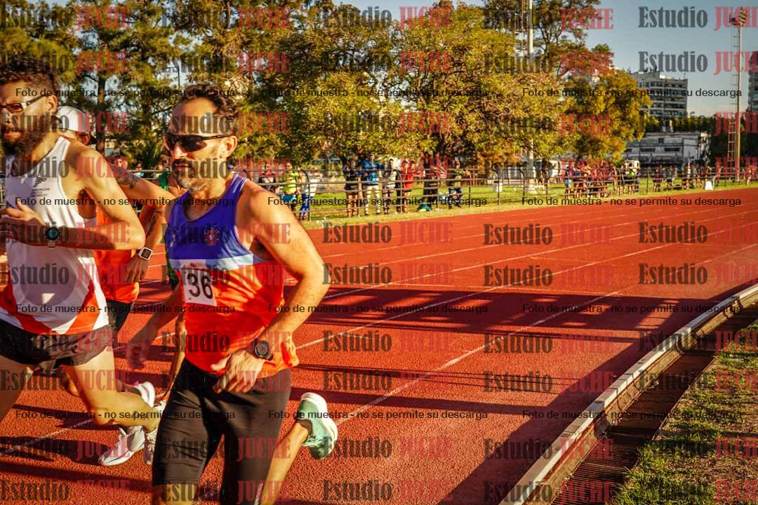 Fotos de los 3000 m llanos de varones