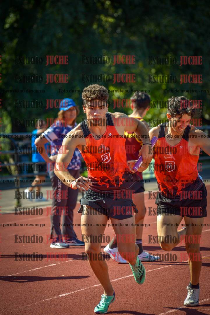 Fotos de las postas 4x400 m llanos de varones