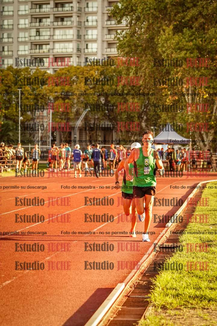 Fotos de los 3000 m llanos de varones