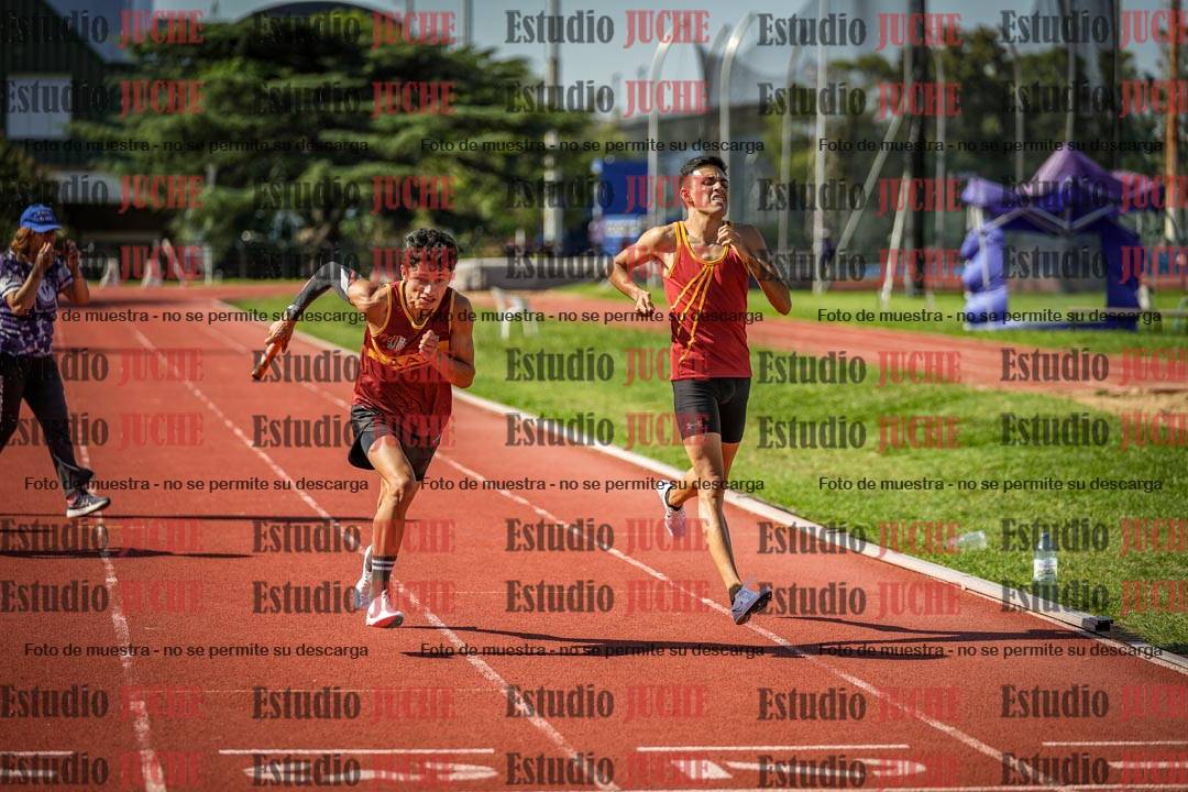 Fotos de las postas 4x400 m llanos de varones