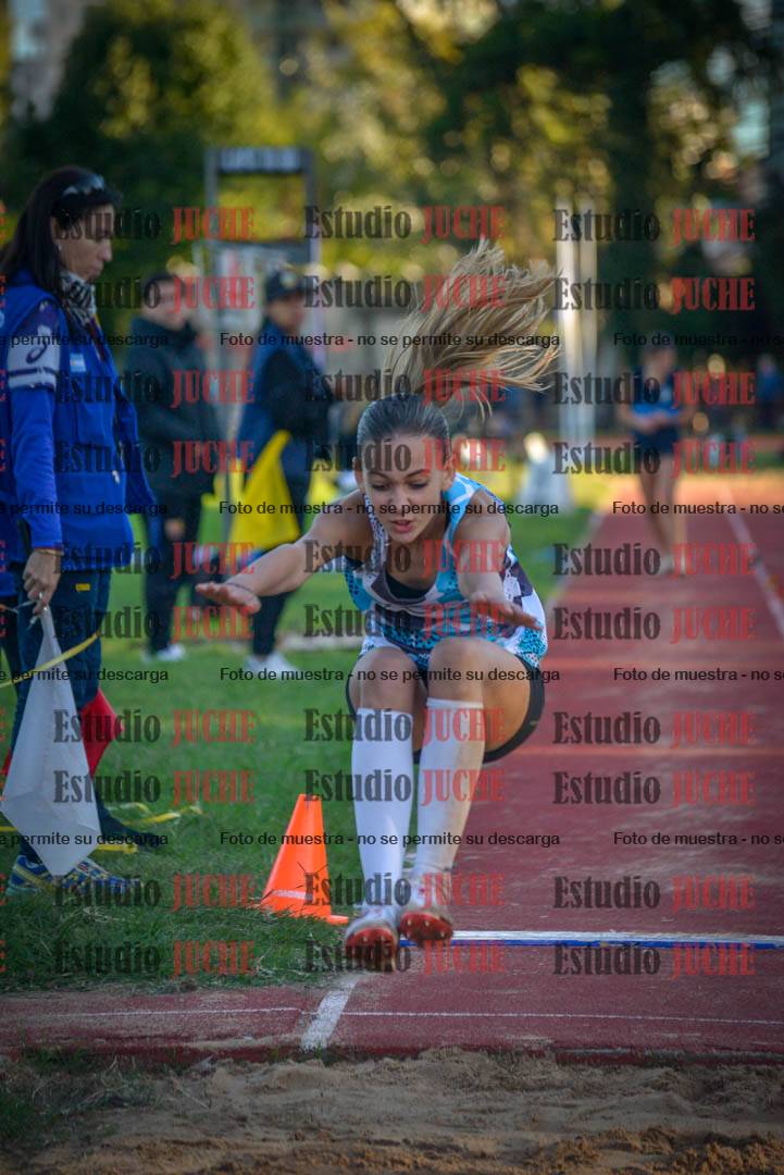 Fotos del salto en largo - mujeres U16