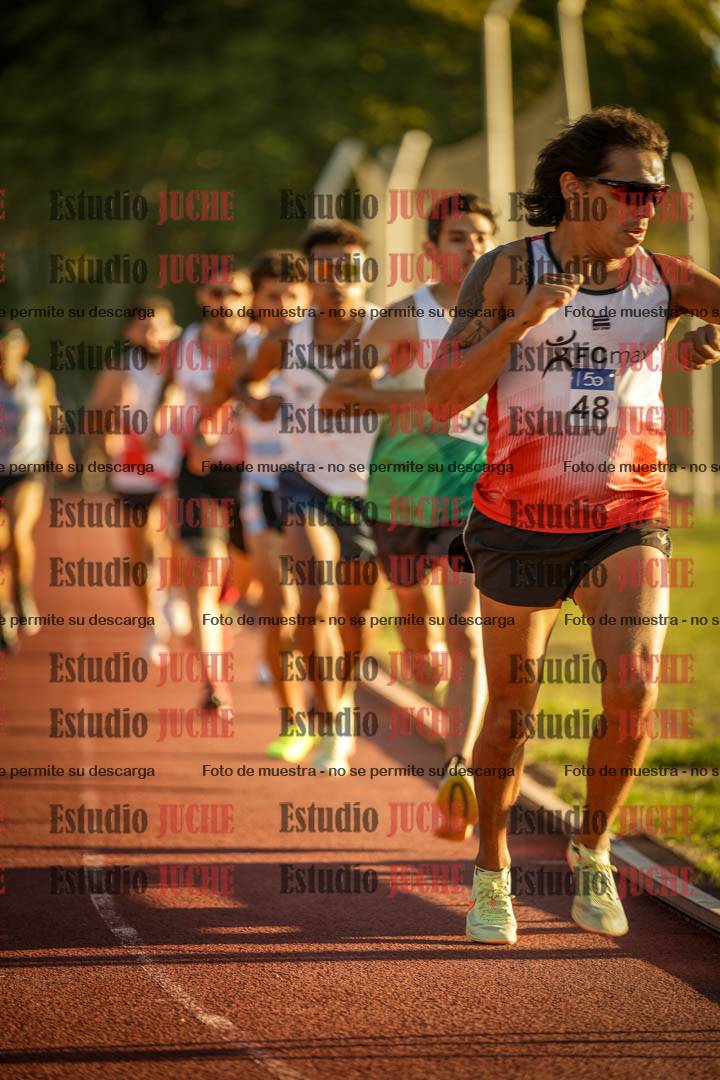 Fotos de los 3000 m llanos de varones
