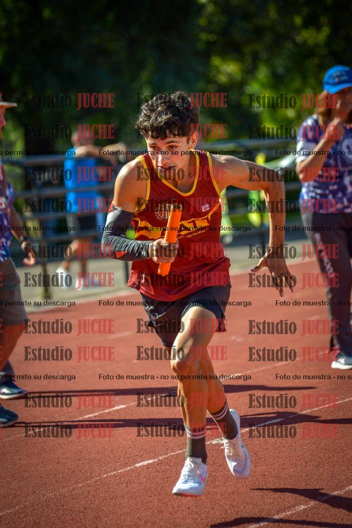 Fotos de las postas 4x400 m llanos de varones