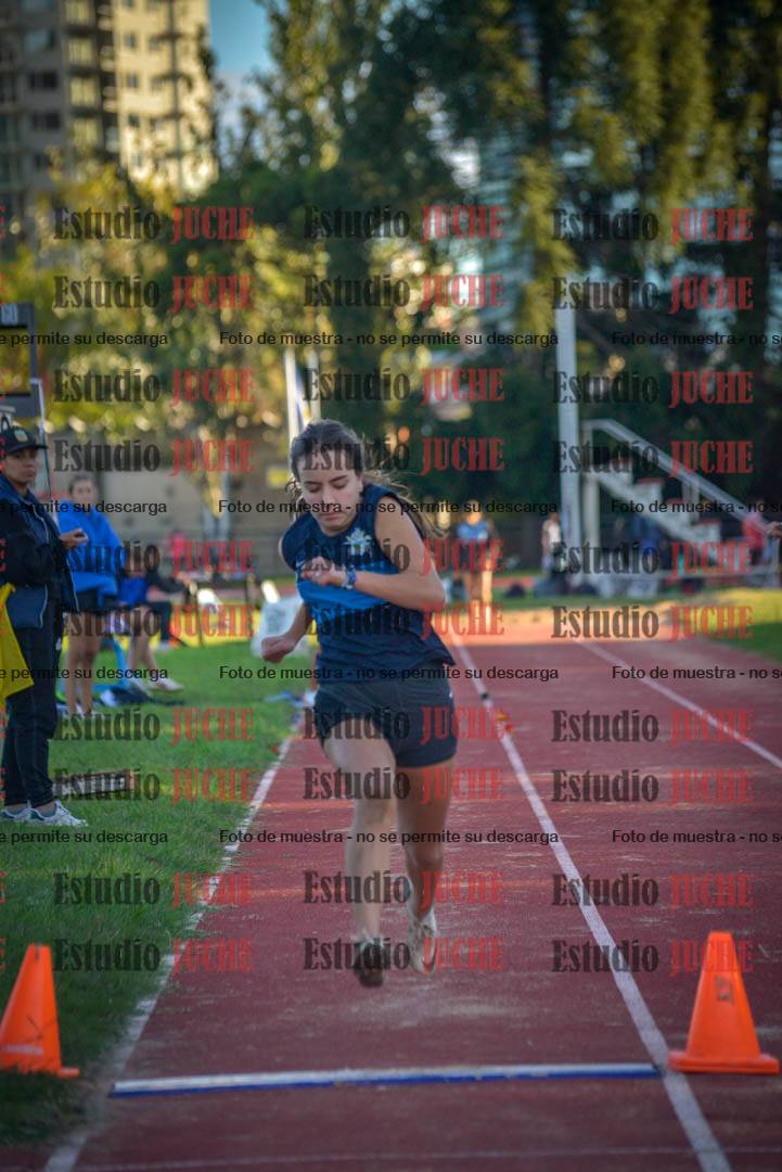 Fotos del salto en largo - mujeres U16