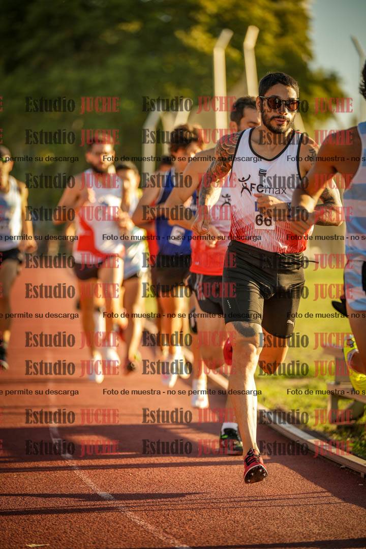Fotos de los 3000 m llanos de varones