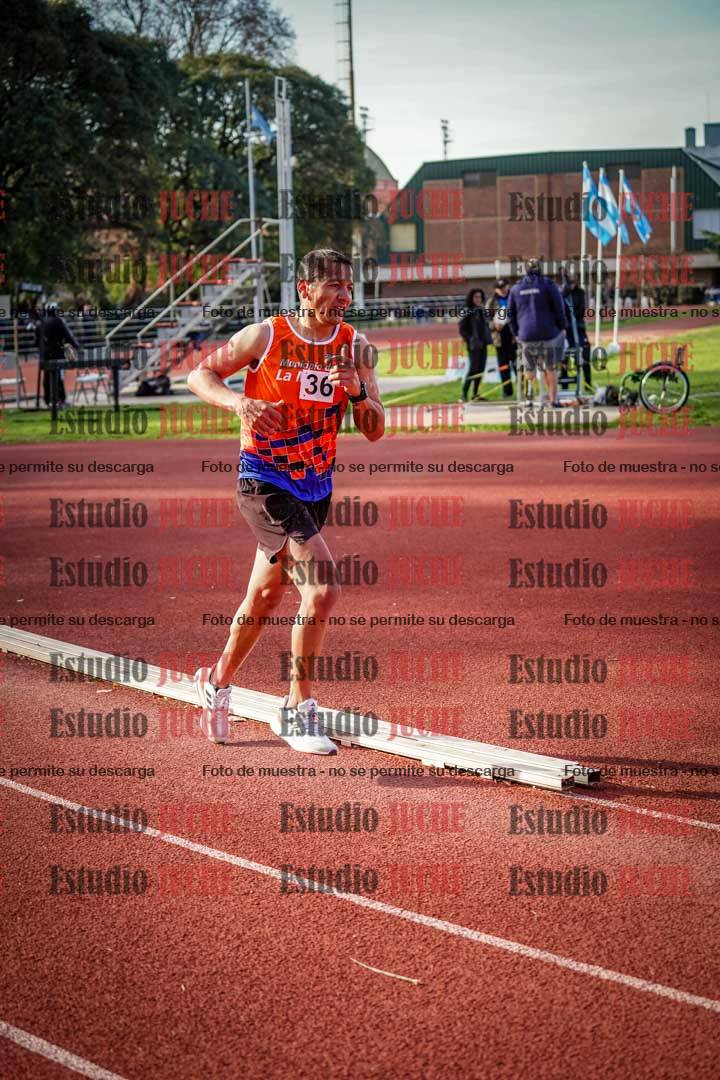 Fotos de los 3000 m llanos de varones