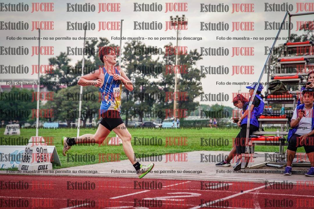Fotos de los 3000 m llanos de varones
