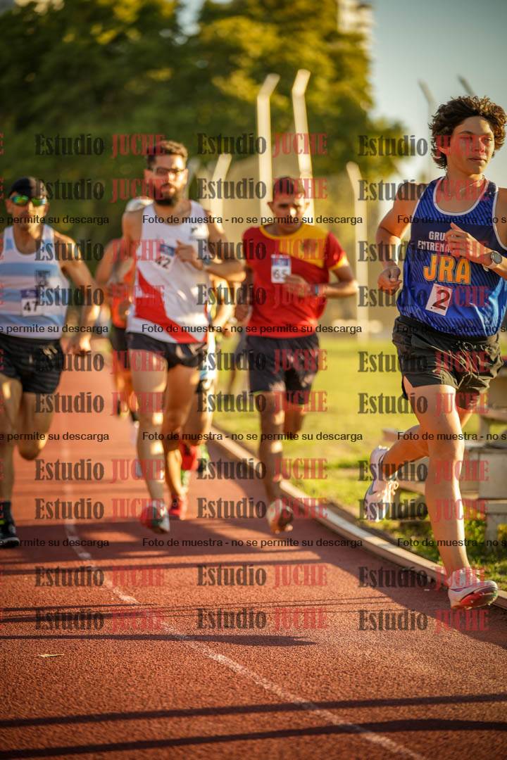 Fotos de los 3000 m llanos de varones