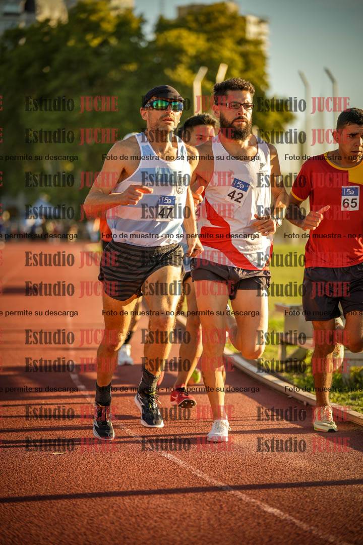 Fotos de los 3000 m llanos de varones