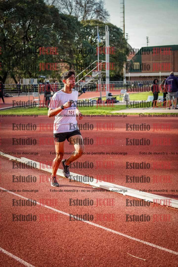 Fotos de los 3000 m llanos de varones