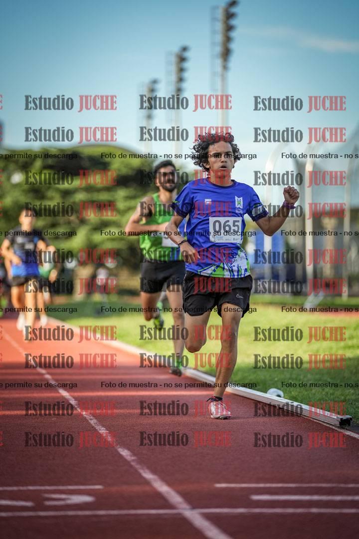Fotos de los 1500 m llanos de varones