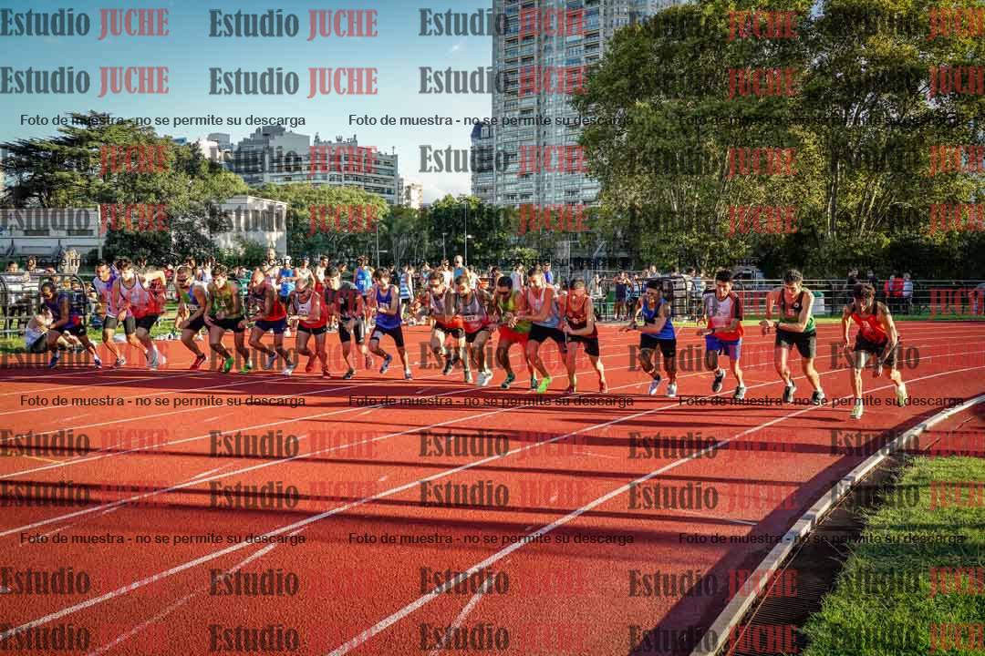 Fotos de los 1500 m llanos de varones