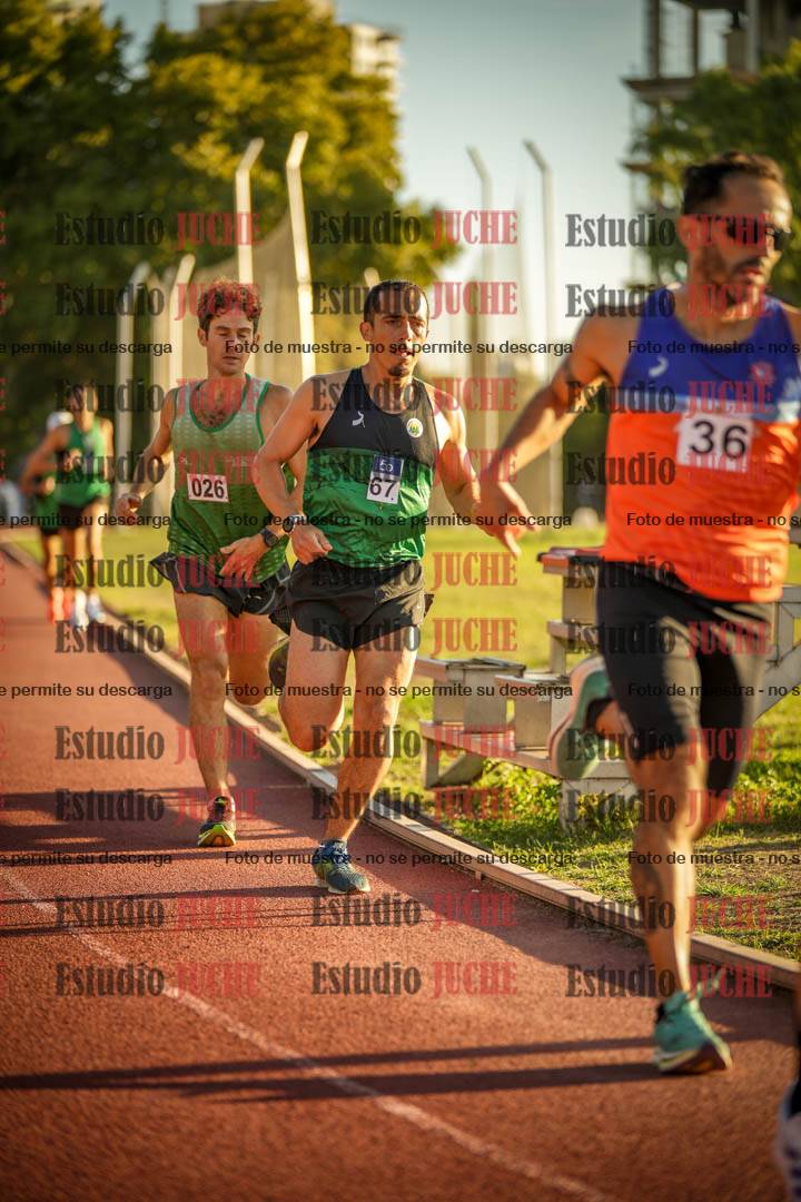 Fotos de los 3000 m llanos de varones