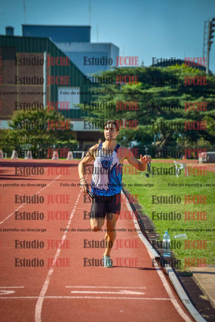 Fotos de las postas 4x400 m llanos de varones